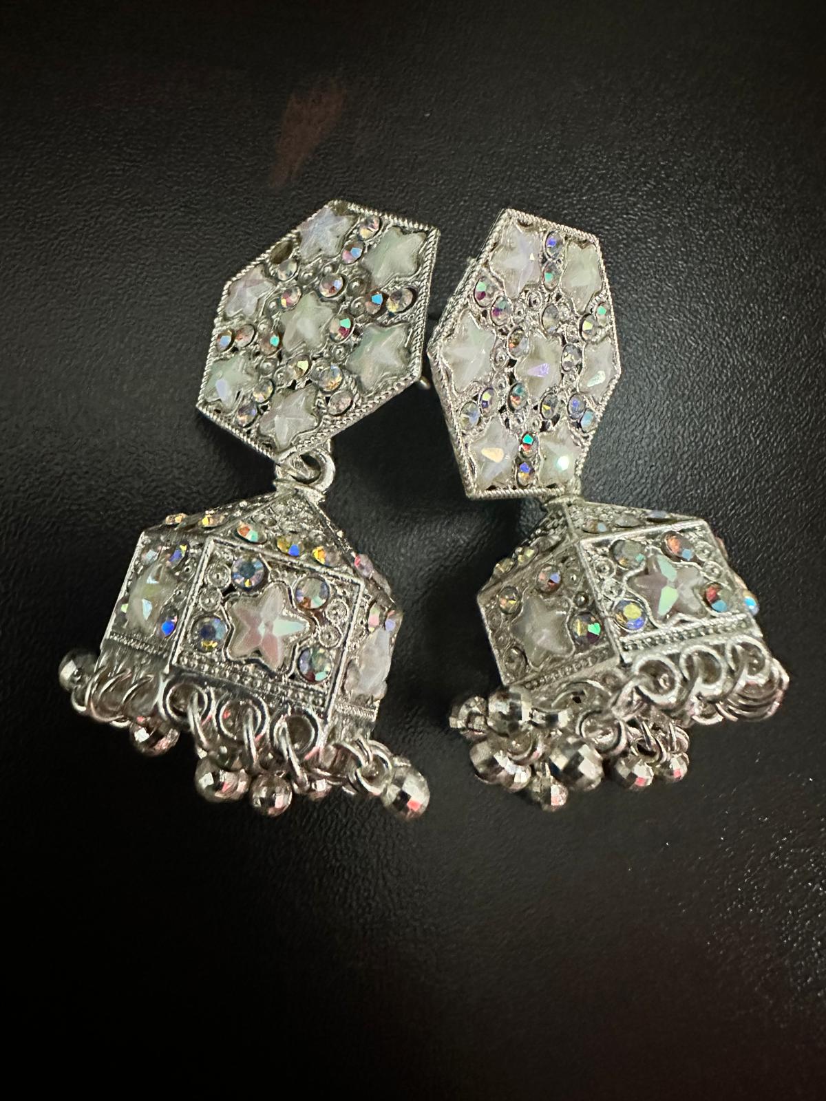 Beautiful Jhumka Earrings (Silver)