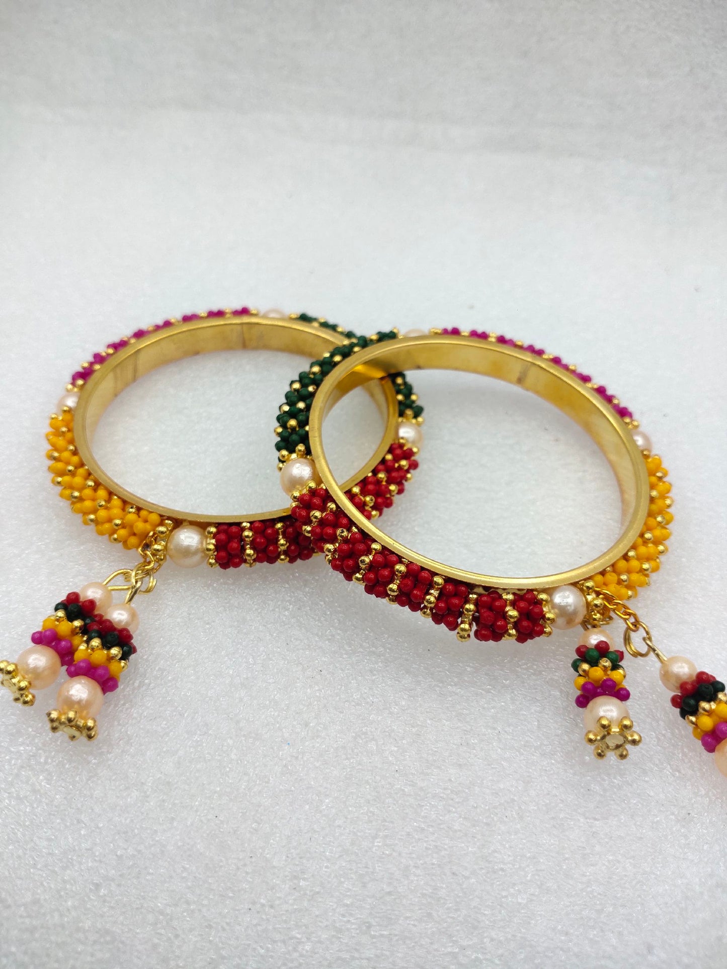 2 BANGLES LATKAN